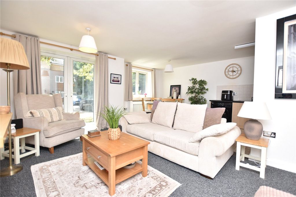 Property photo 2 of 13 Picture No. 03