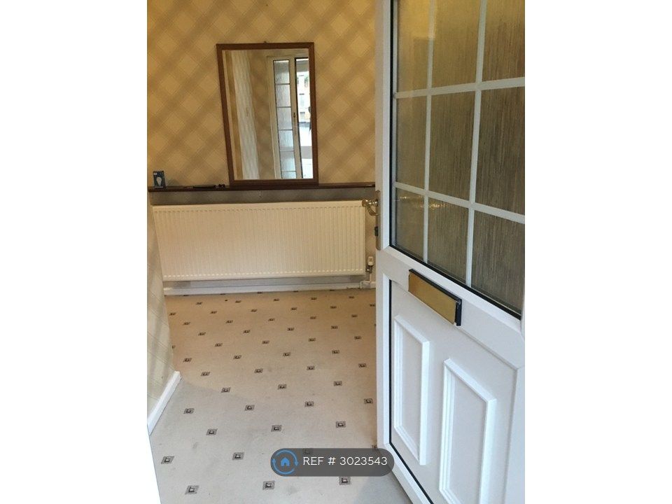 Property photo 2 of 13 Entrance