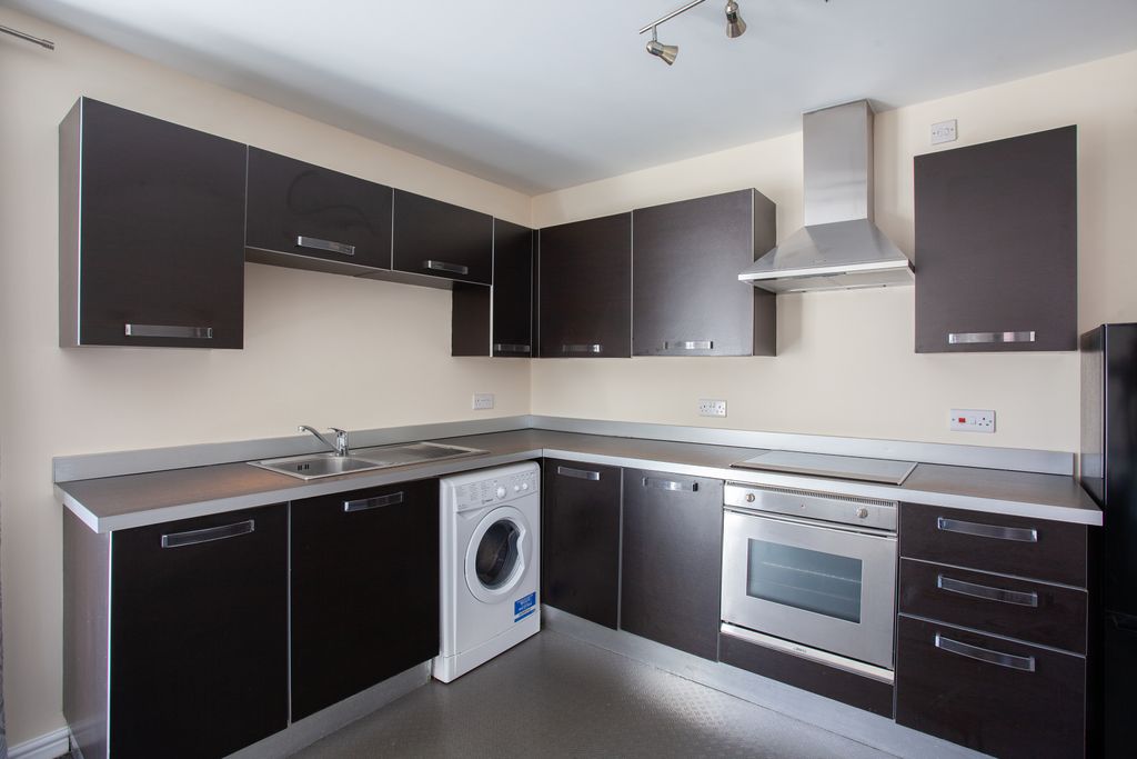 Property photo 3 of 10 Image 2