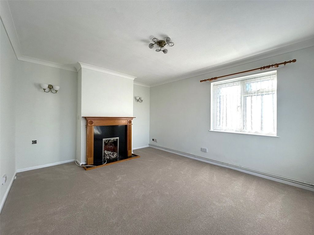 Property photo 2 of 18 Picture No. 03