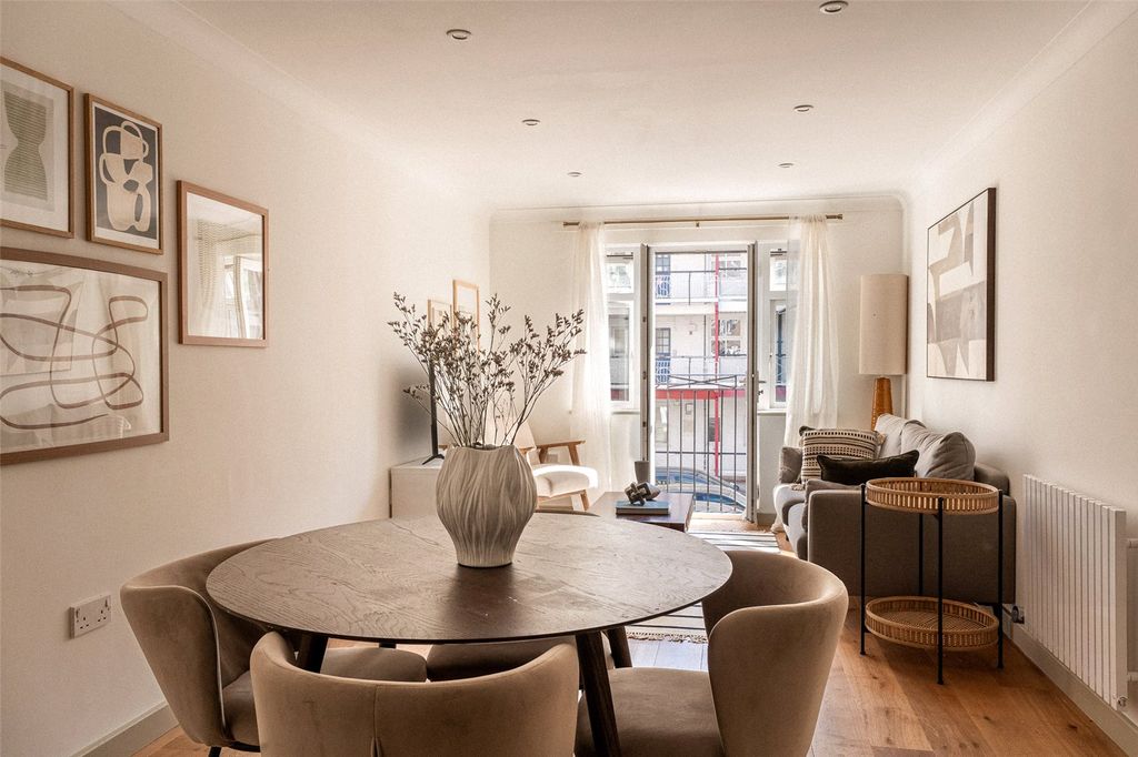 Property photo 2 of 13 Dining Space