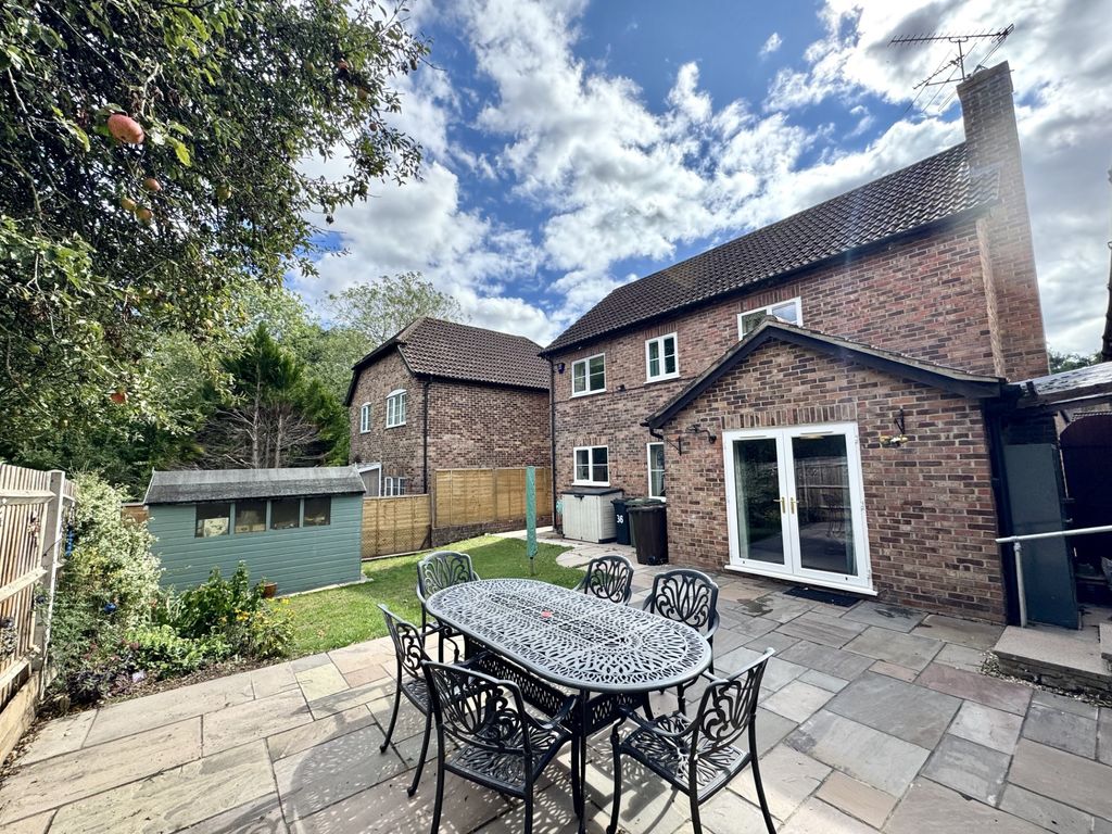 Property photo 2 of 12