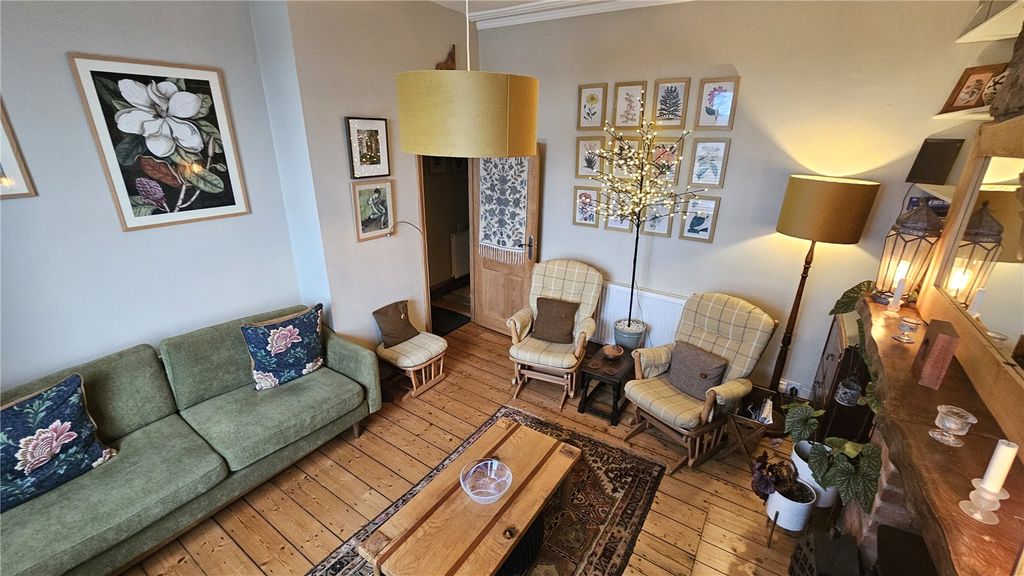 Property photo 2 of 19 Living Room