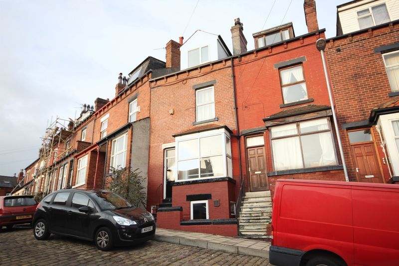 Property photo 1 of 10 17Knowlemountfront.Jpg