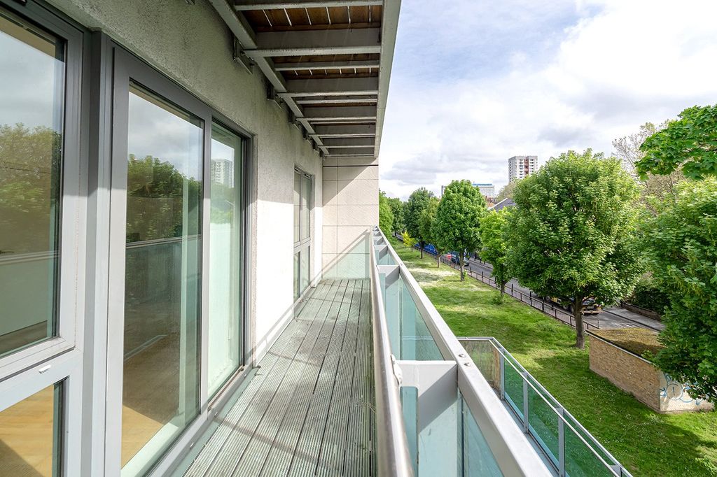 Property photo 1 of 11 Picture No. 18