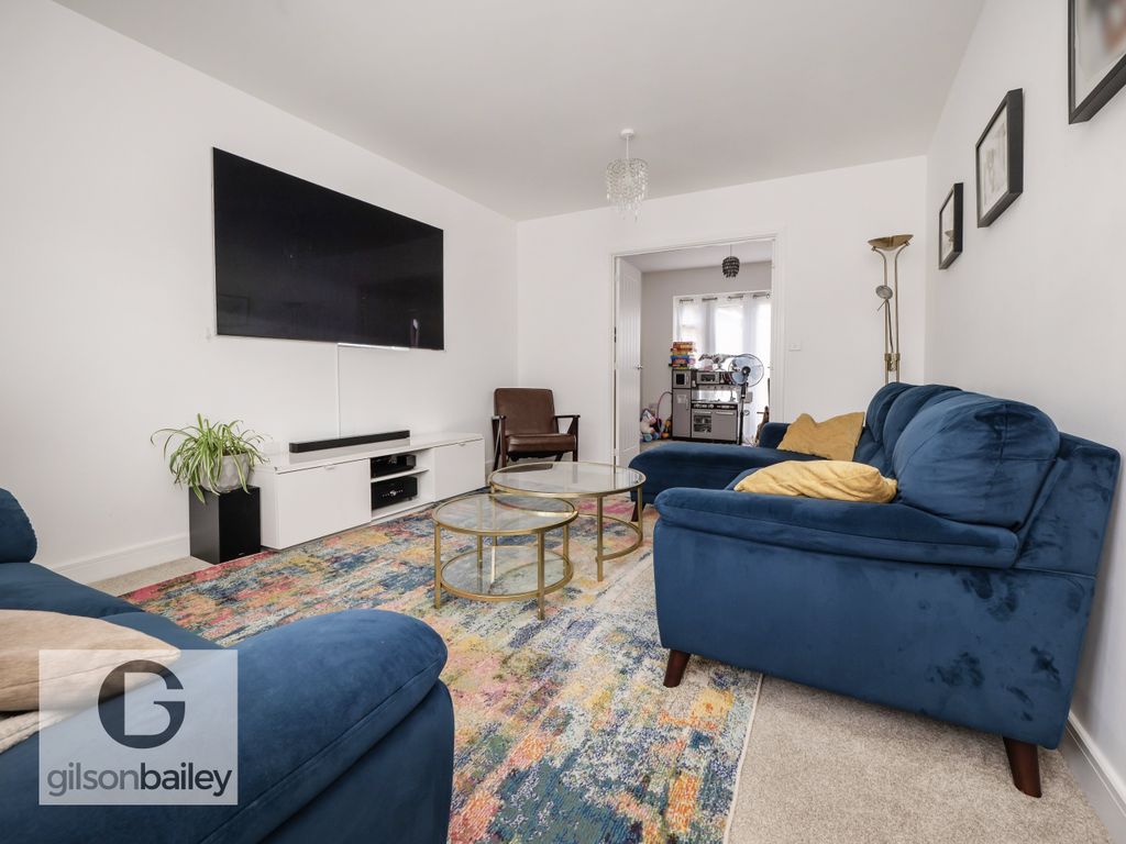 Property photo 3 of 20 15-36Kingfisherroad-35