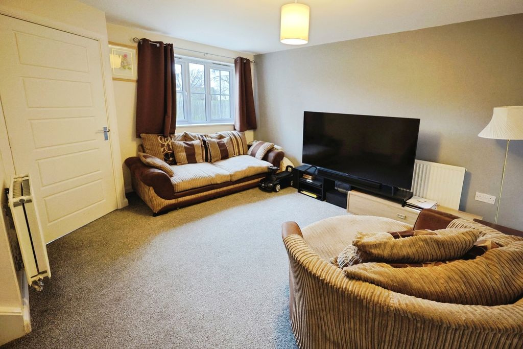 Property photo 2 of 11 Pbox-Img.Jpg