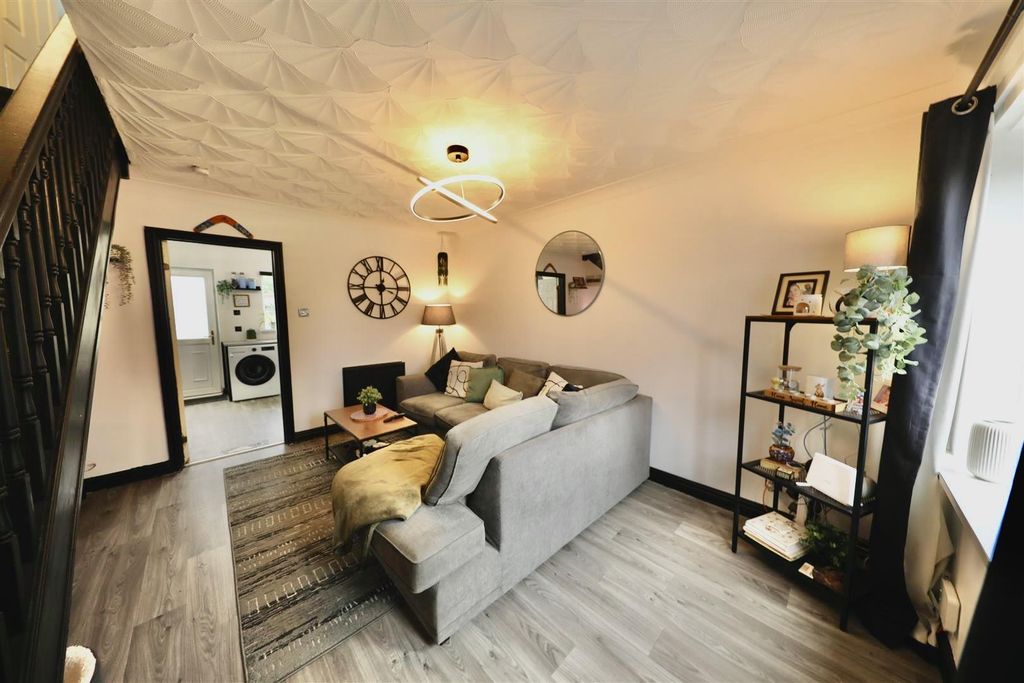 Property photo 2 of 13 Living Room