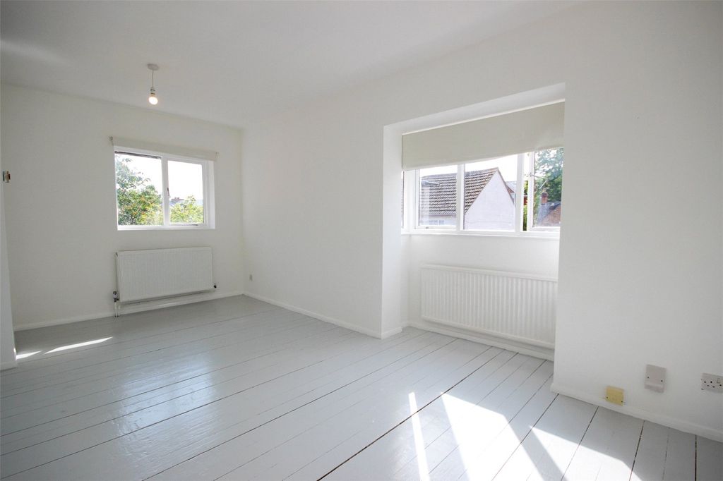 Property photo 2 of 9 Picture No. 08