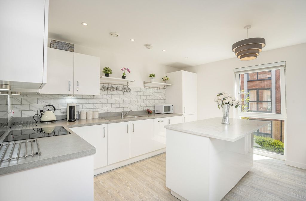 Property photo 1 of 13 Kitchen