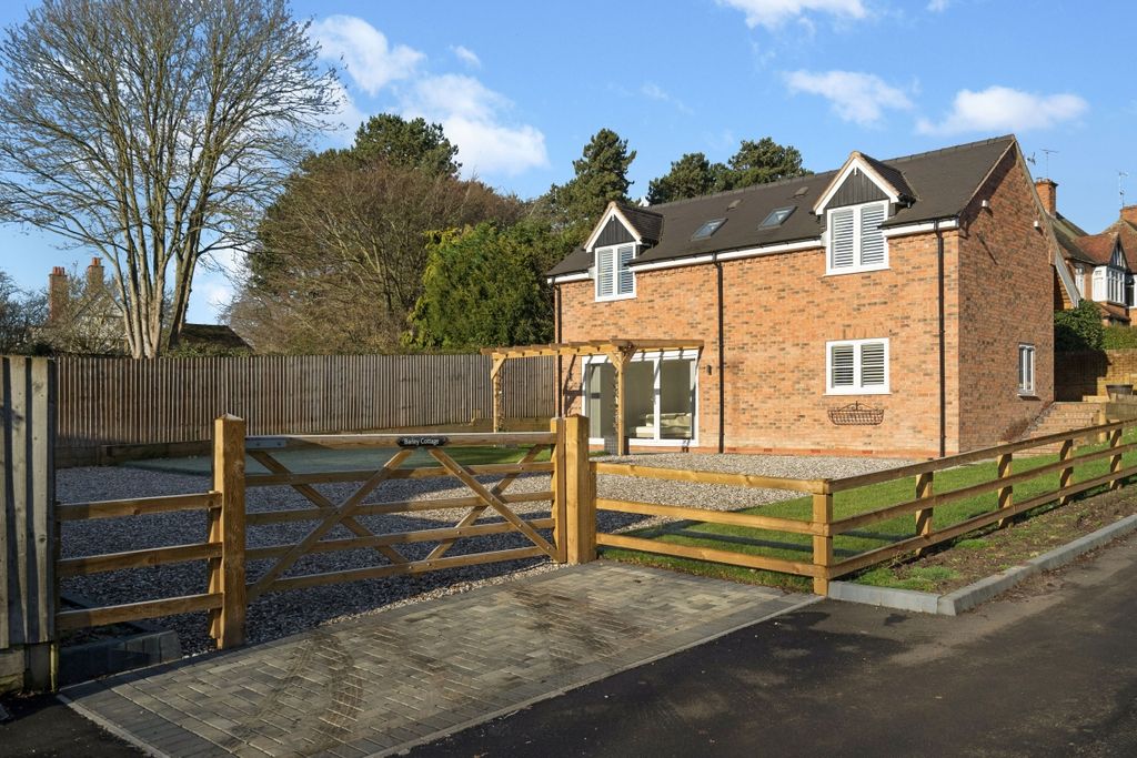 Property photo 1 of 12 Barley Cottage, B...
