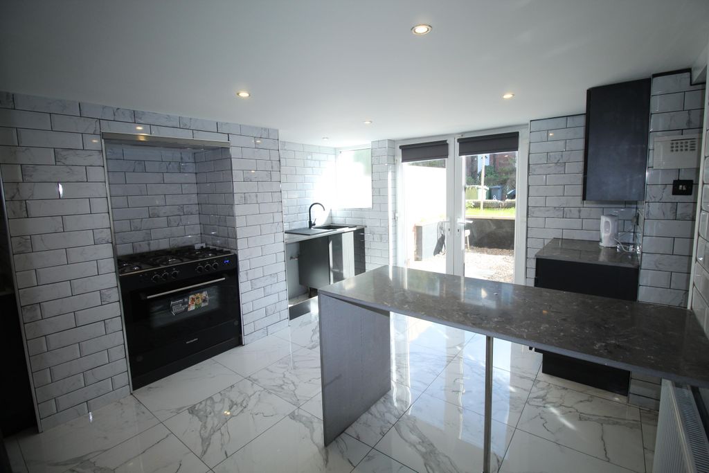 Property photo 3 of 12 0 General