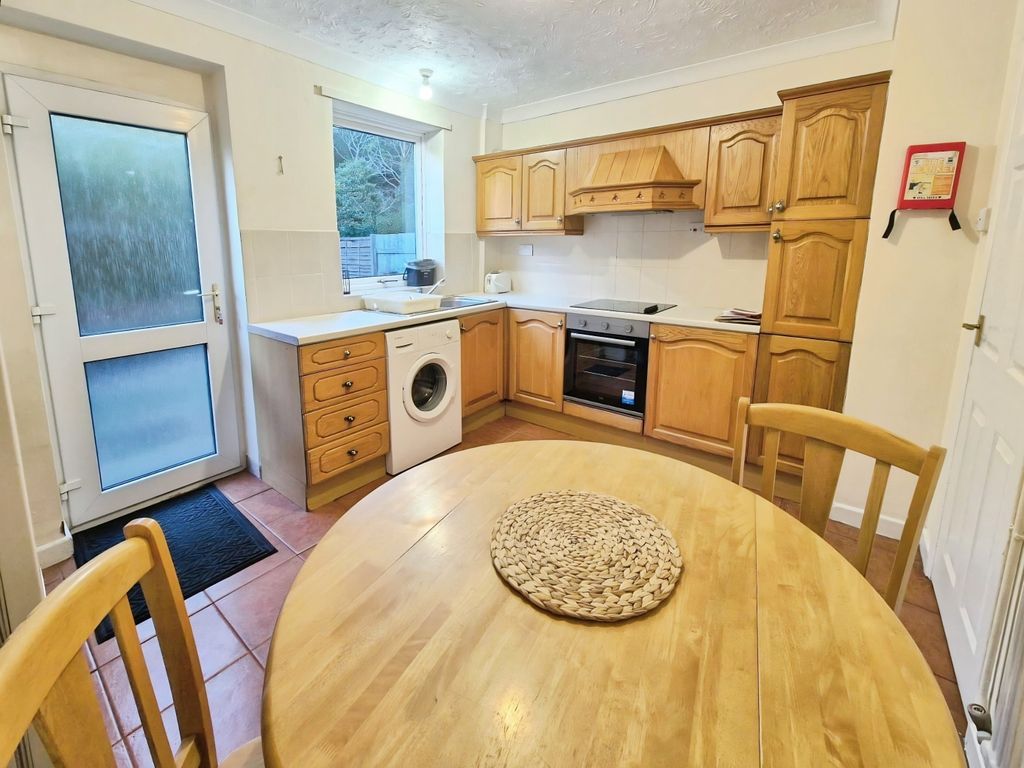 Property photo 2 of 16 Image