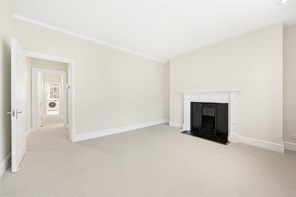 Property photo 2 of 10 Reception Room