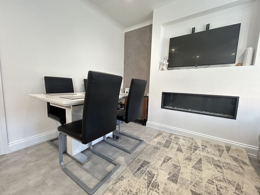 Property photo 3 of 15 Img_8807