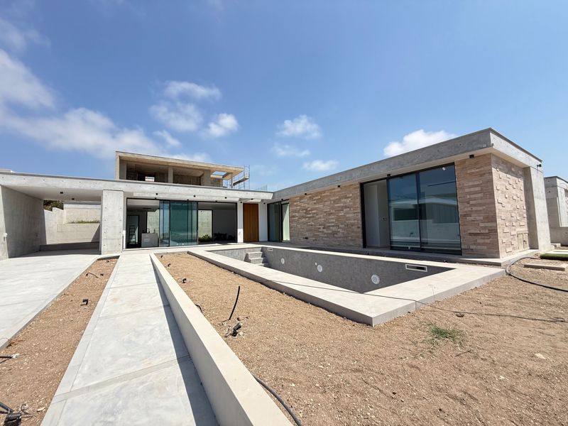 Property photo 1 of 26 Front Property View