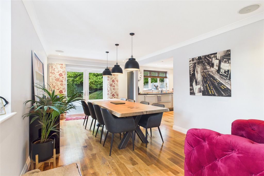 Property photo 3 of 22 Picture No. 19