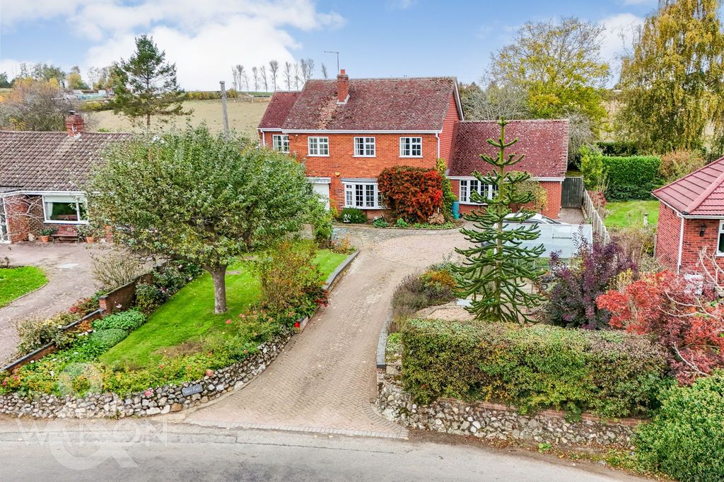 Property photo 3 of 36