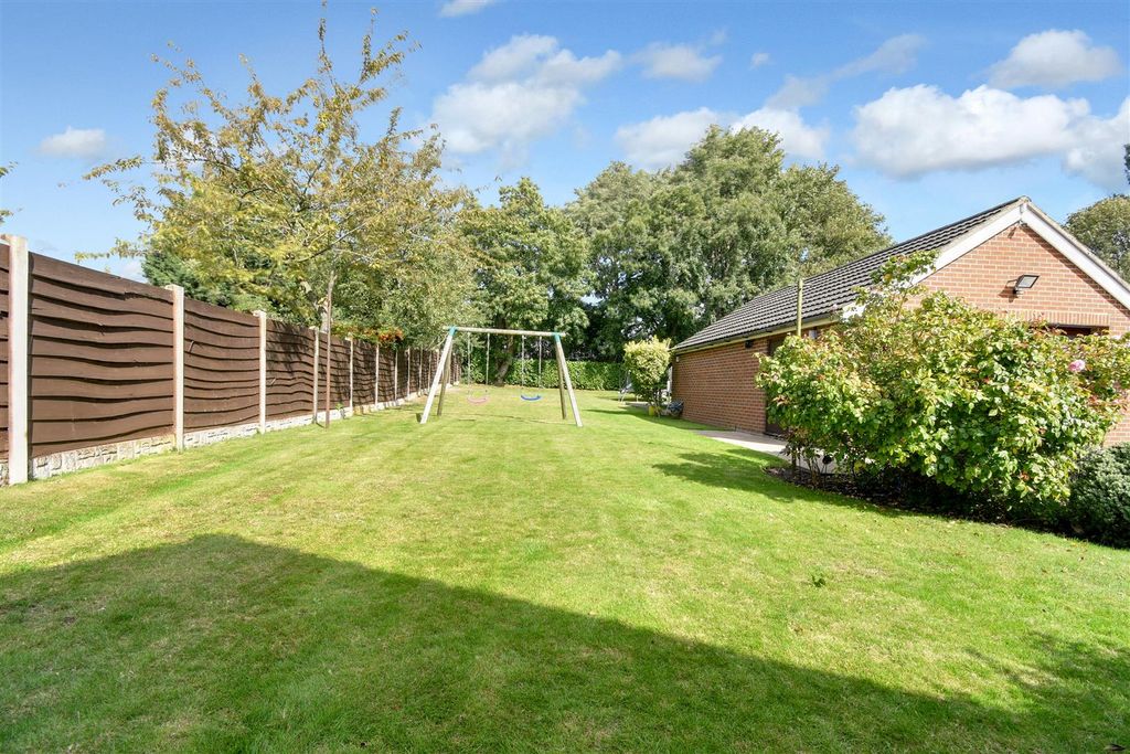 Property photo 2 of 42 Rear Garden