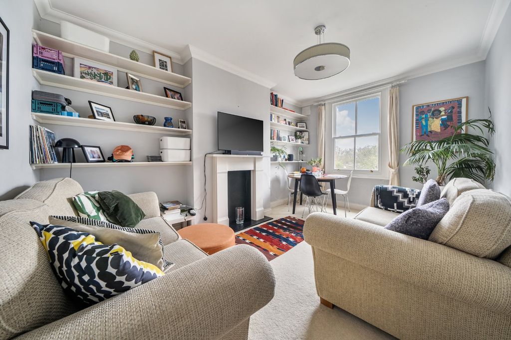 Property photo 3 of 23 Picture No. 05