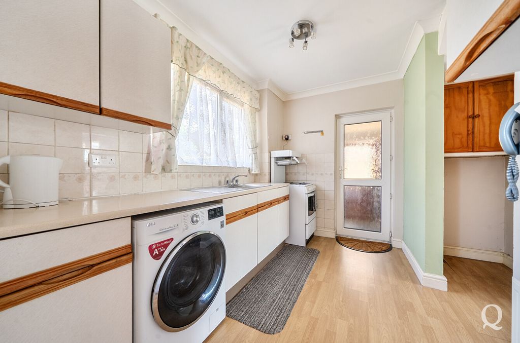 Property photo 2 of 25 55Aa3689-Fe7c-4B3...