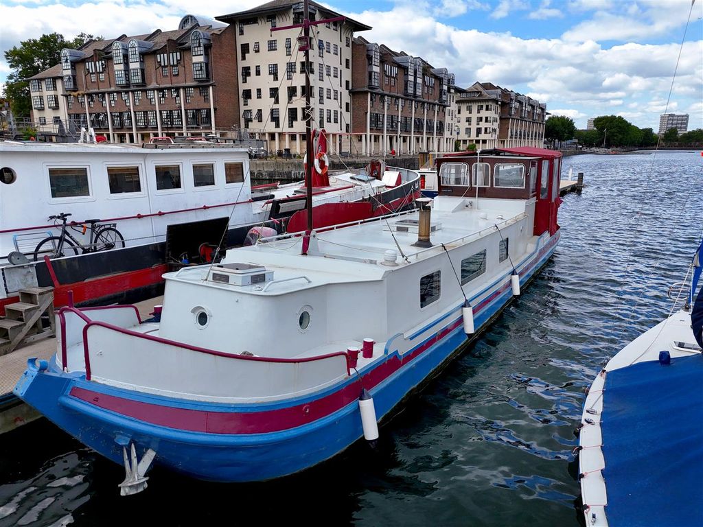 Property photo 3 of 12 Albert Ross - 11.Jpg