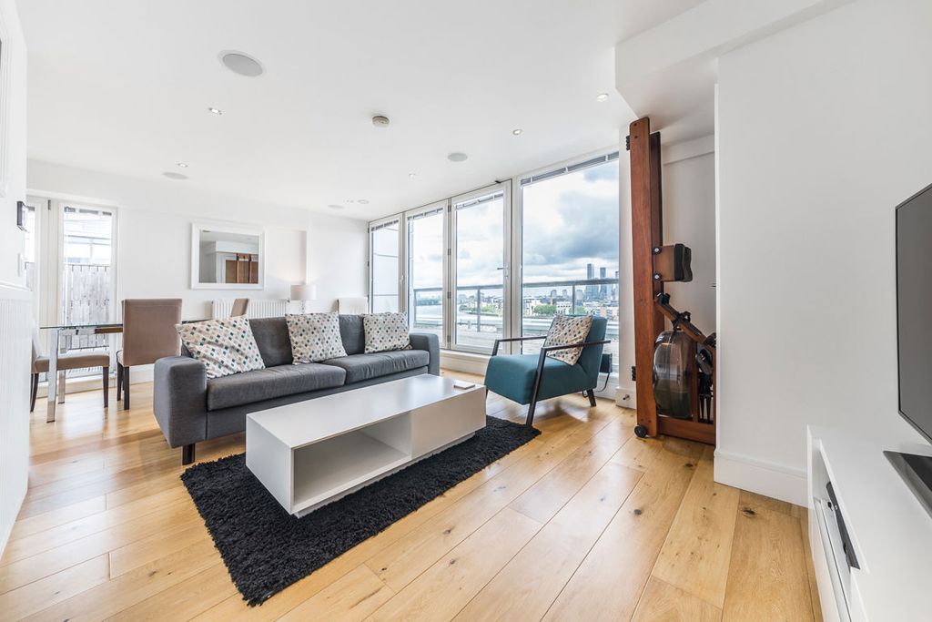 Property photo 3 of 19