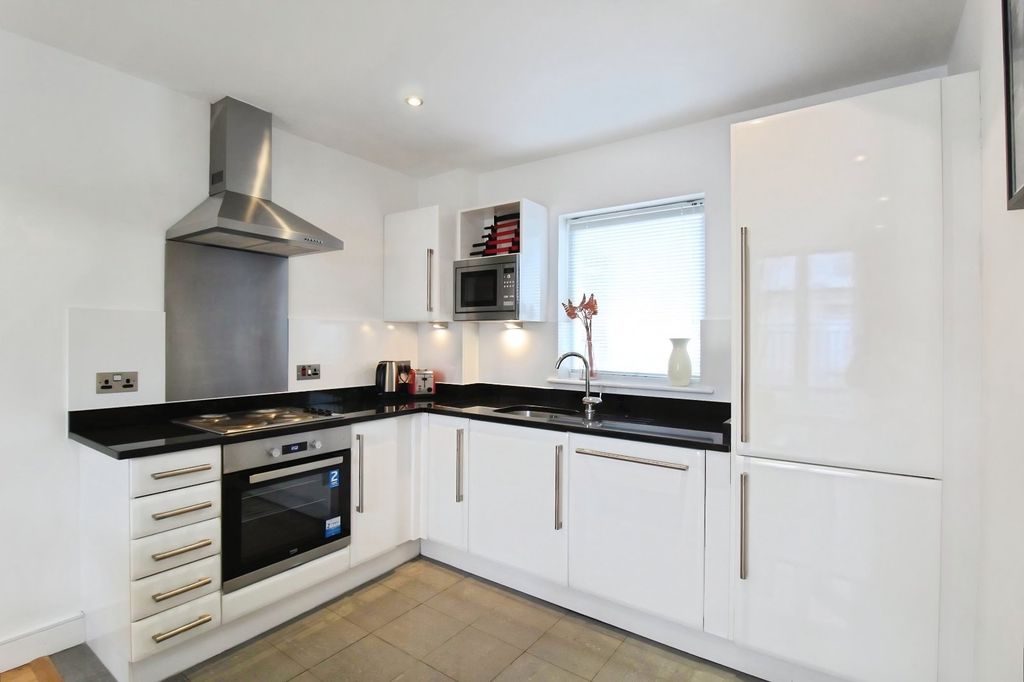 Property photo 2 of 10 Picture No. 22