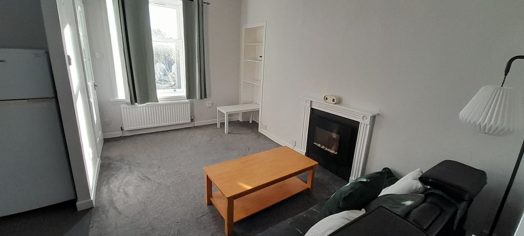 Property photo 3 of 7 20251120_113748