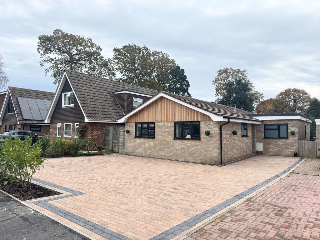 Property photo 2 of 29