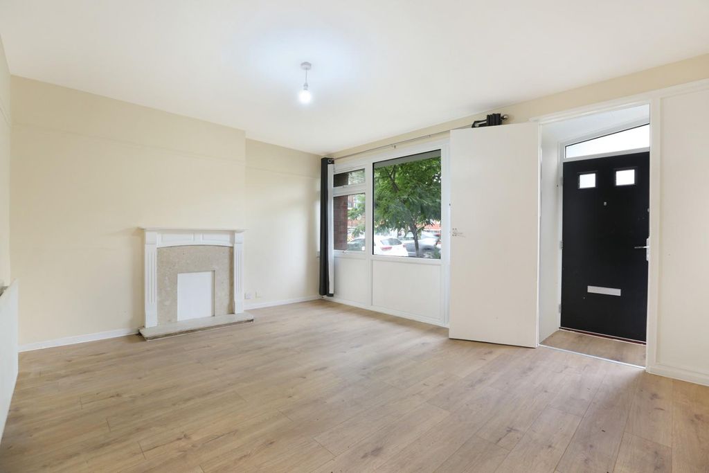 Property photo 1 of 12 Ach_4617.Jpg
