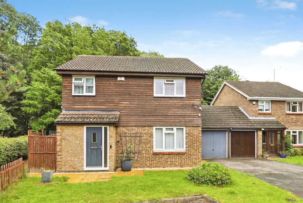 Property photo 1 of 19 Pbox-Img.Jpg