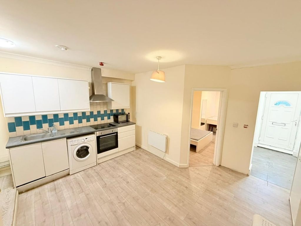 Property photo 3 of 5