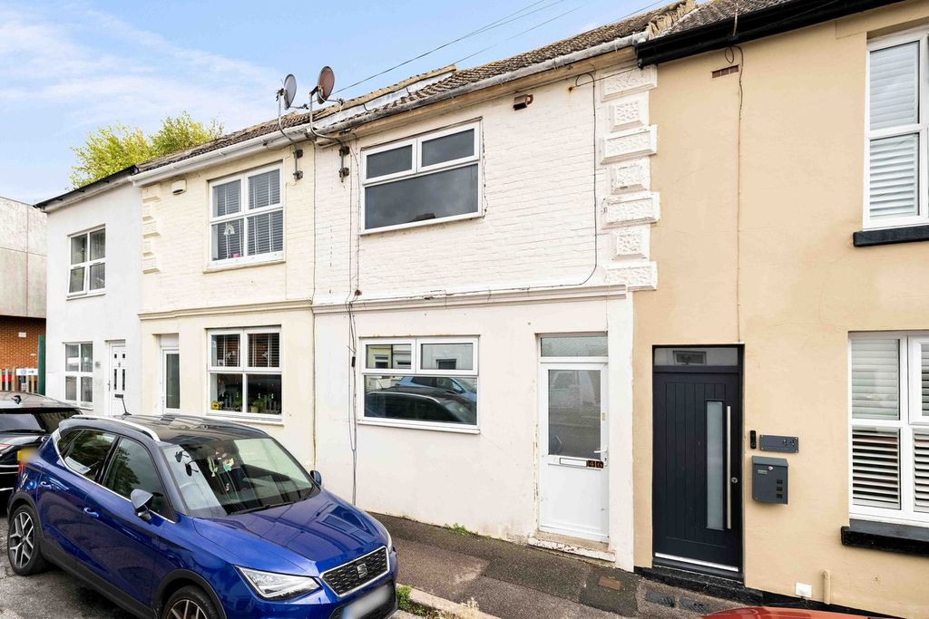 Property photo 1 of 11