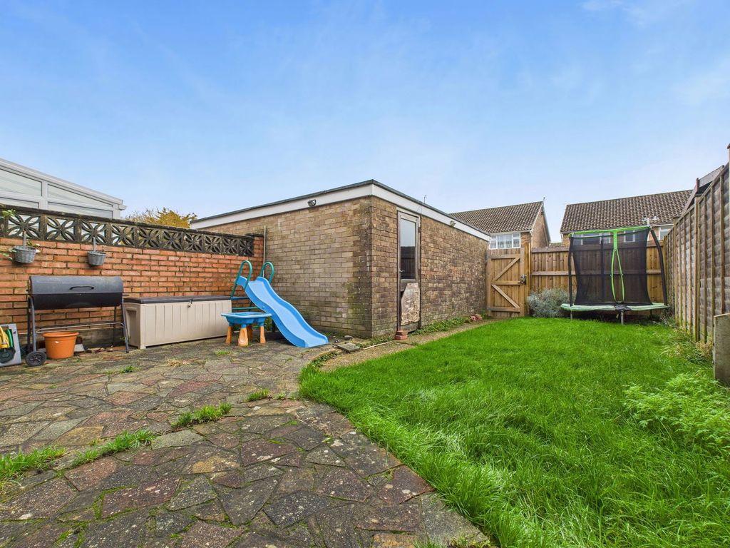 Property photo 2 of 12