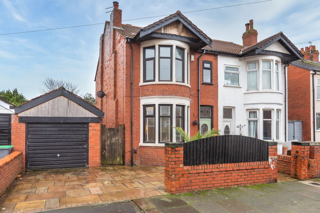 Property photo 1 of 27 Exterior Front