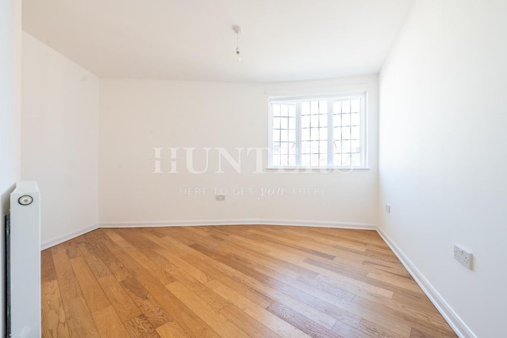 Property photo 2 of 9 3.Jpg