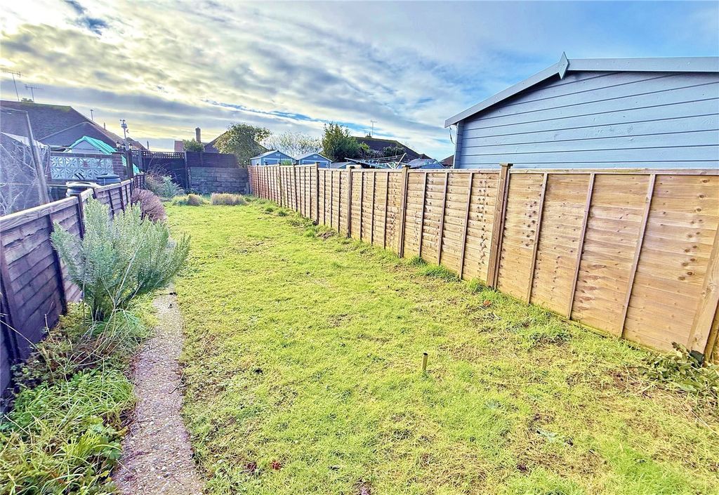 Property photo 3 of 17 Picture No. 20