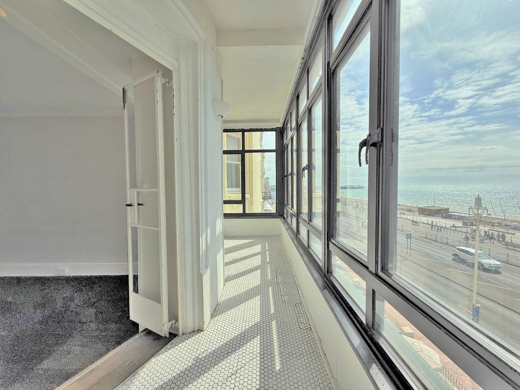 Property photo 3 of 15 23