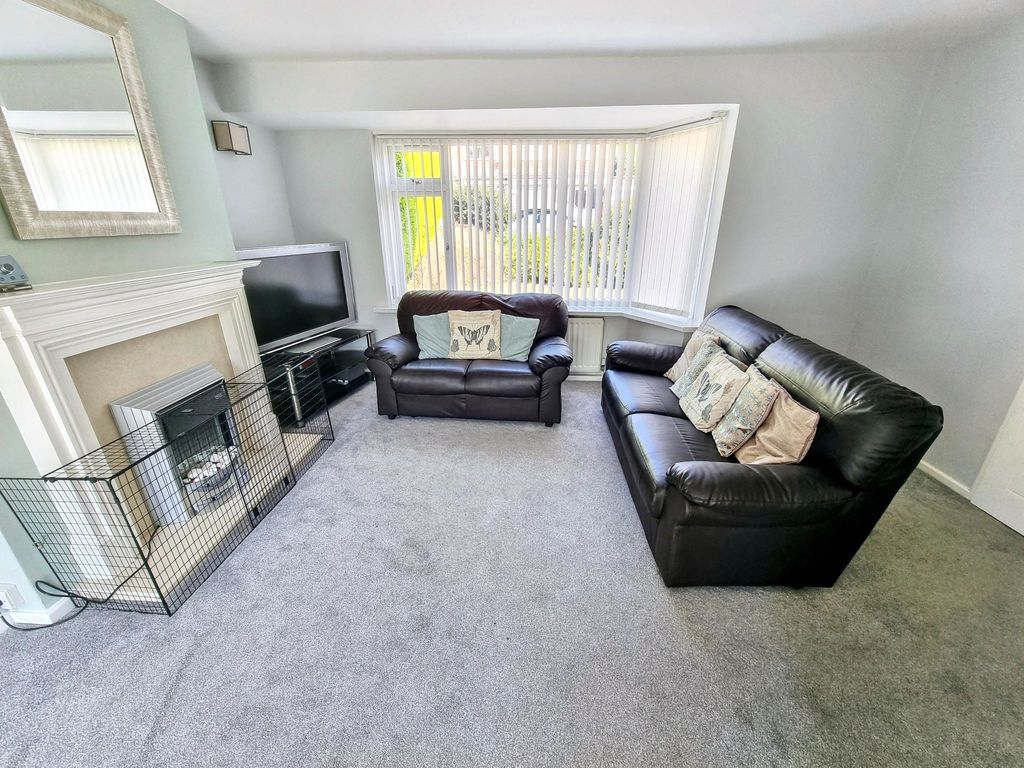 Property photo 2 of 12 Photo 2