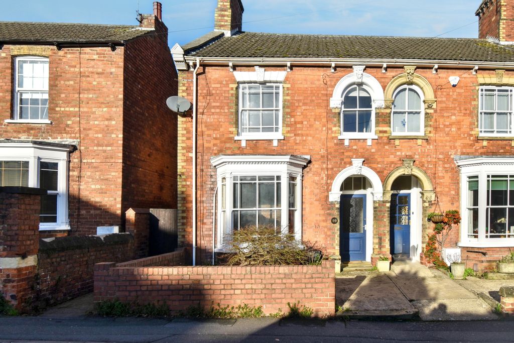 Property photo 1 of 20