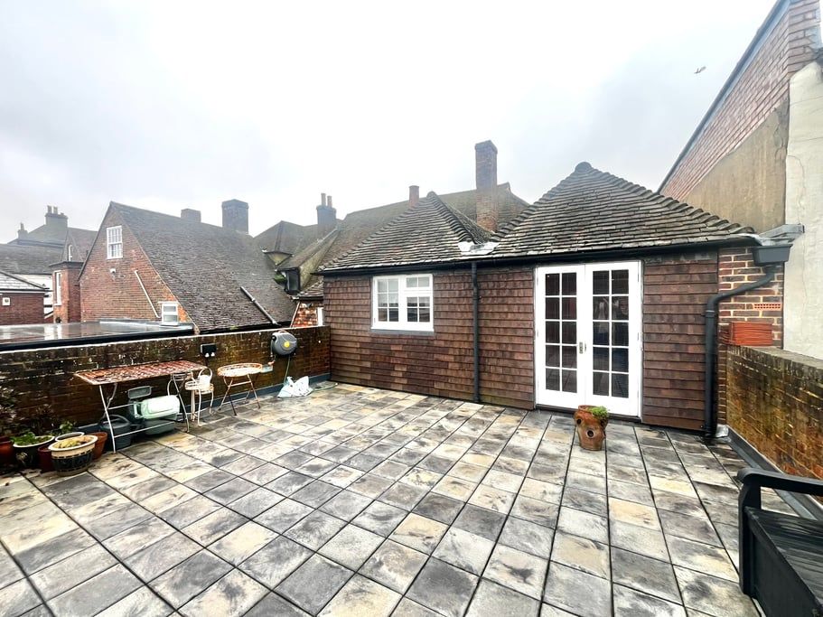 Property photo 2 of 22