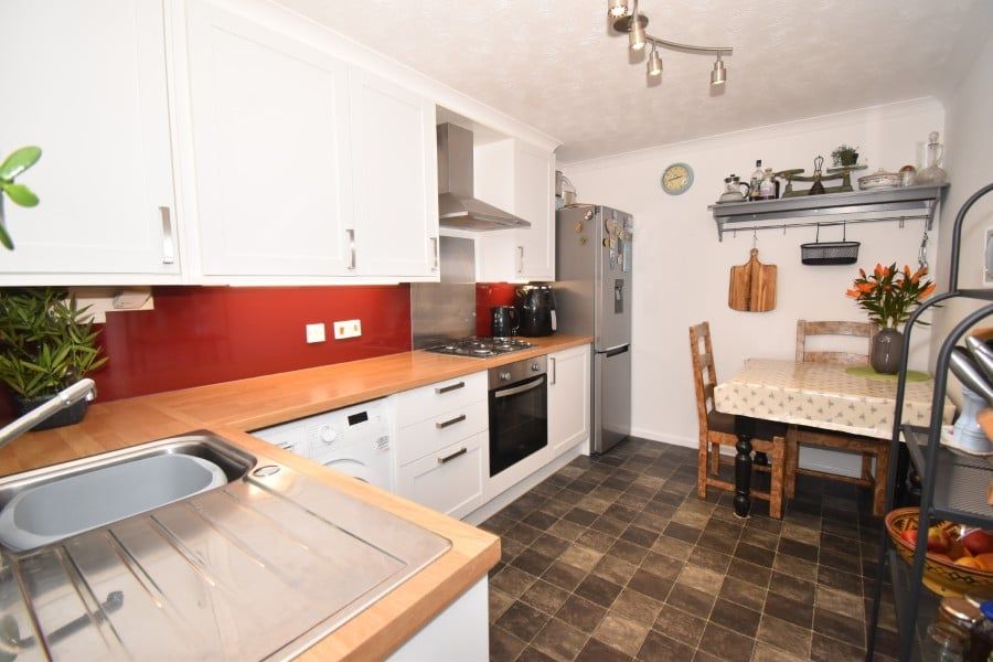 Property photo 3 of 12