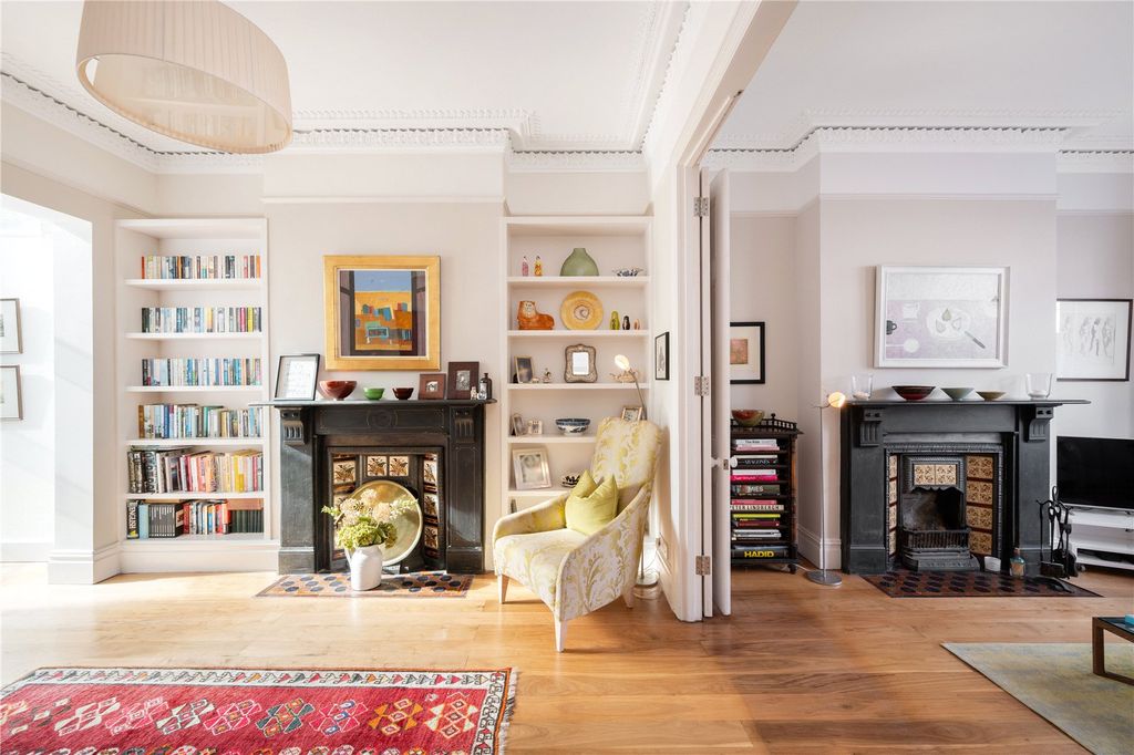 Property photo 3 of 21 Picture No. 01