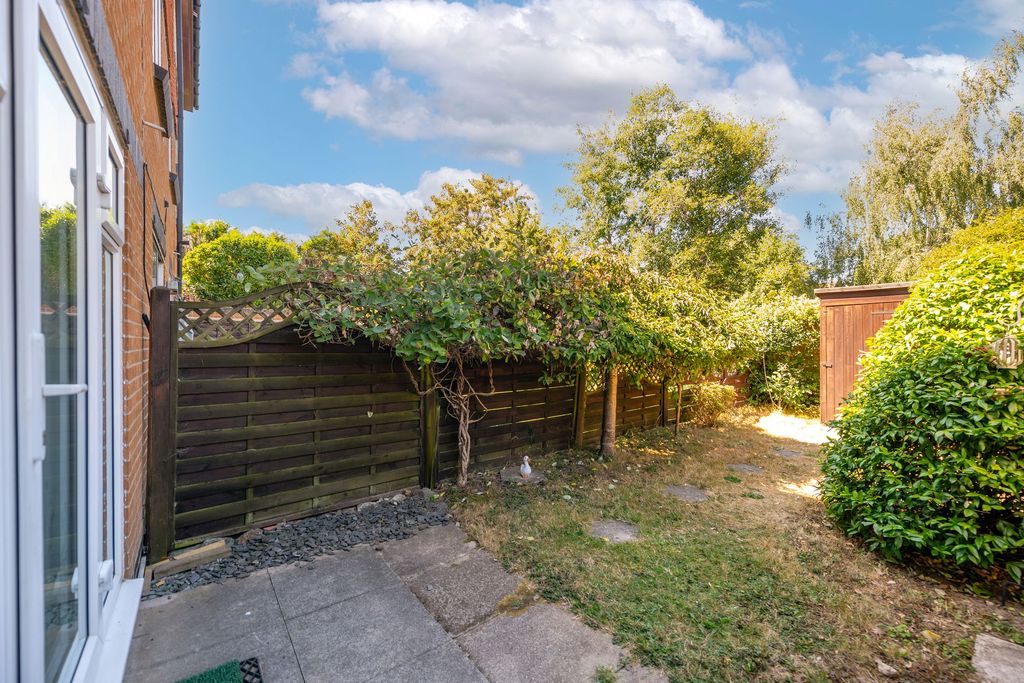 Property photo 2 of 16