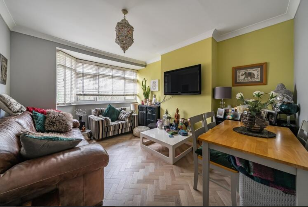 Property photo 2 of 13