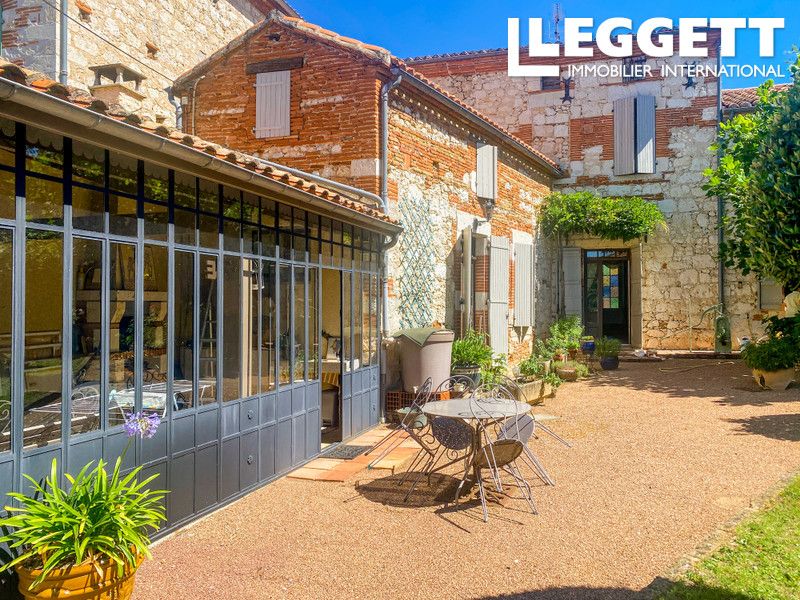 Property photo 2 of 10