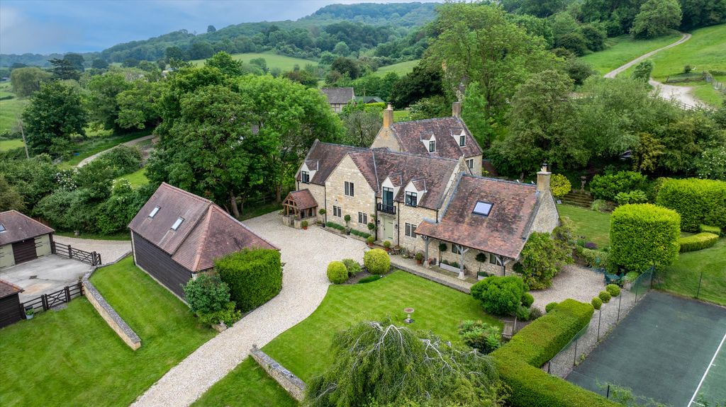 Property photo 1 of 33 Image