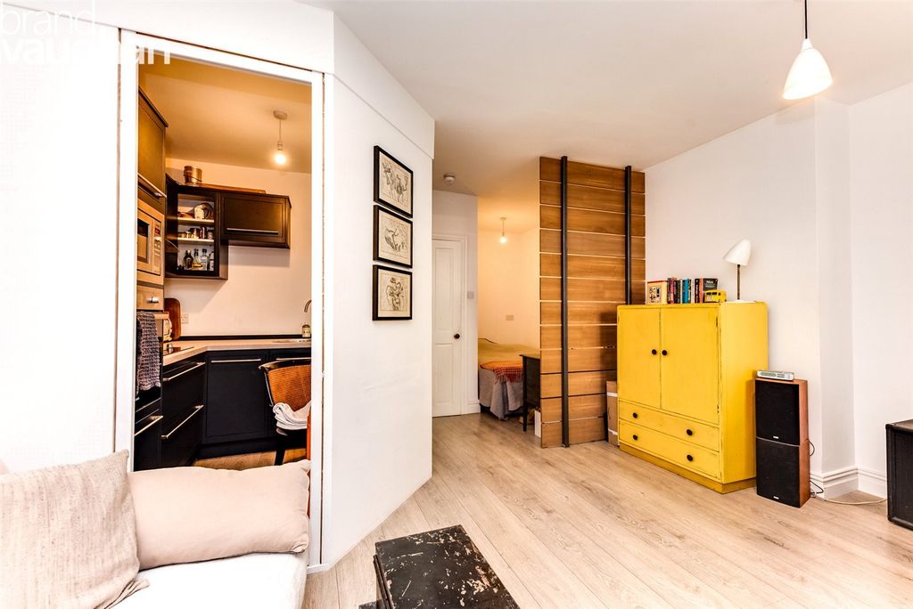 Property photo 3 of 5 Picture No. 03