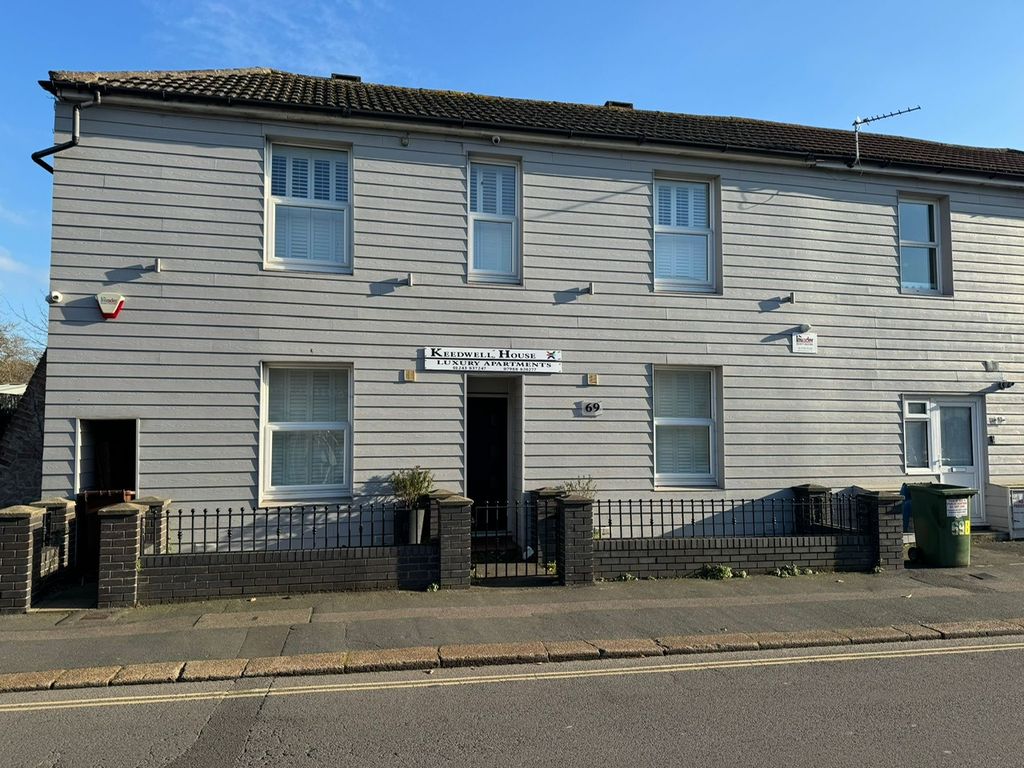 Property photo 1 of 2